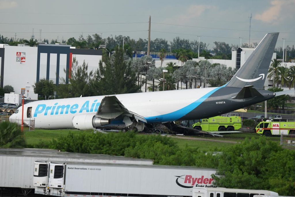 Miami International Airport Plane Crash: 5 Dead and 5 Injured as Investigation Begins